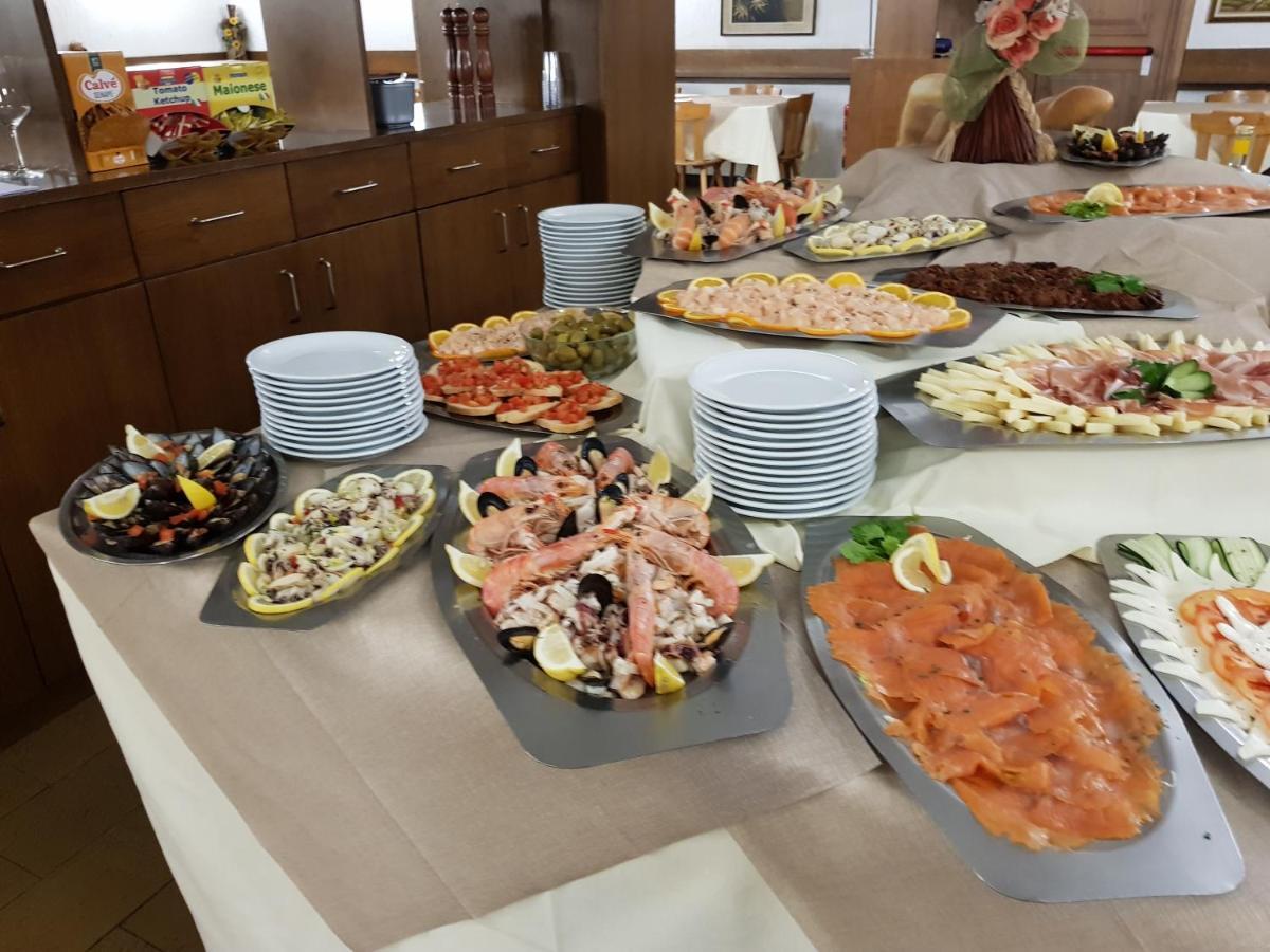 阿雷特雷百特酒店 圣卡特琳娜瓦尔夫 外观 照片